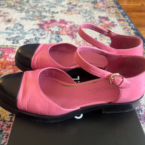 Authentic Chanel 2023 Interlocking CC Logo D'Orsay Flats - Picture 12 of 15